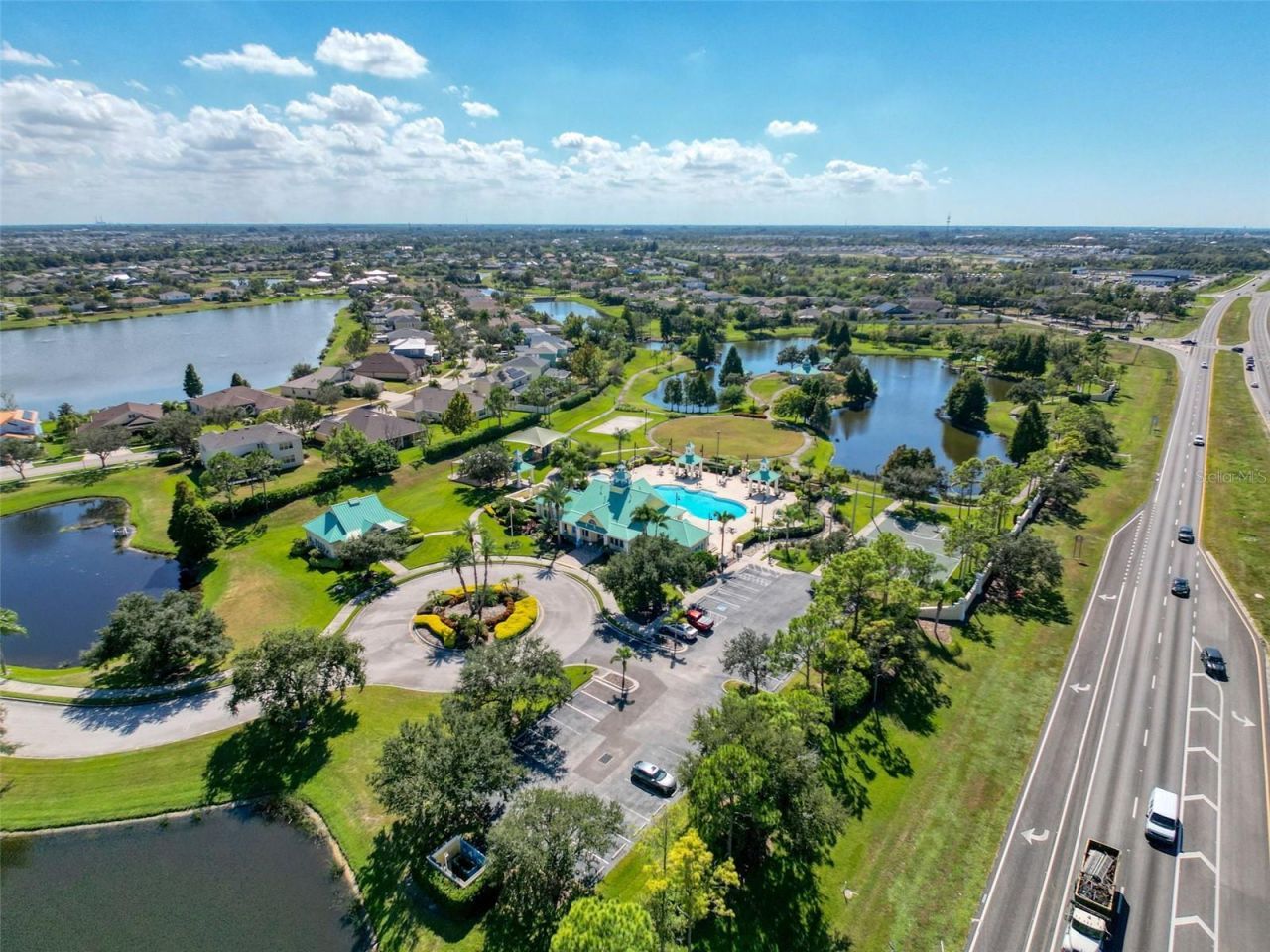 335 Cockle Shell Loop, Apollo Beach, FL 33572 Photo