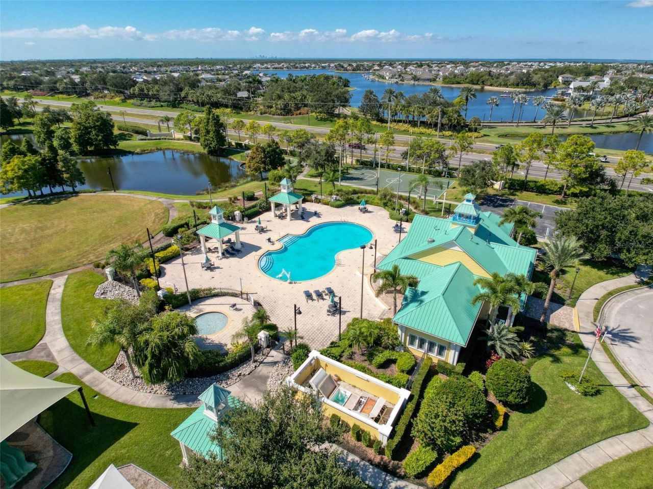 335 Cockle Shell Loop, Apollo Beach, FL 33572 Photo