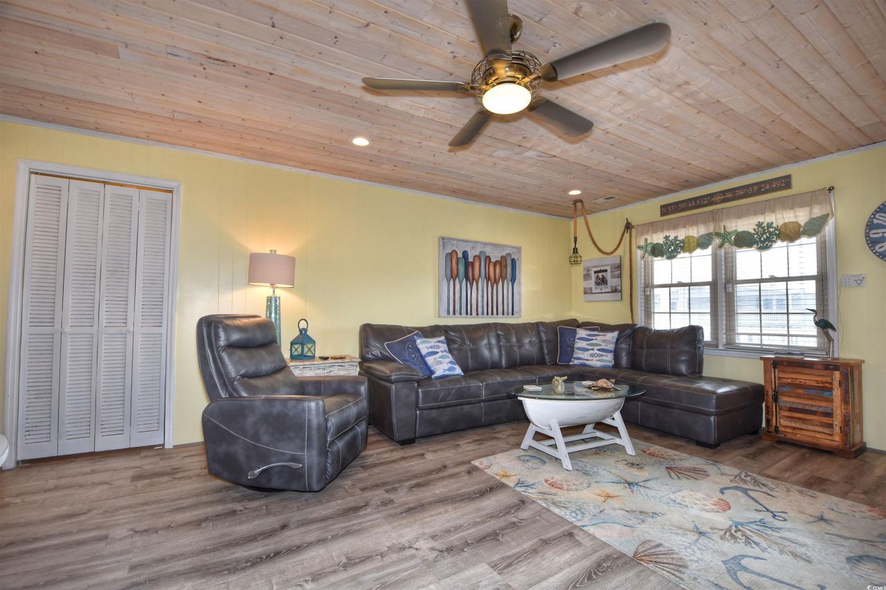 330 45th Ave. N Photo 12