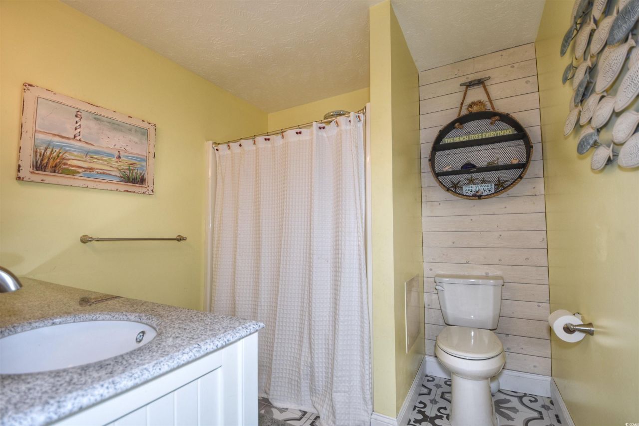 330 45th Ave. N Photo 16