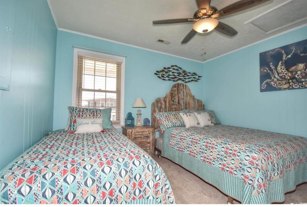 330 45th Ave. N Photo 17