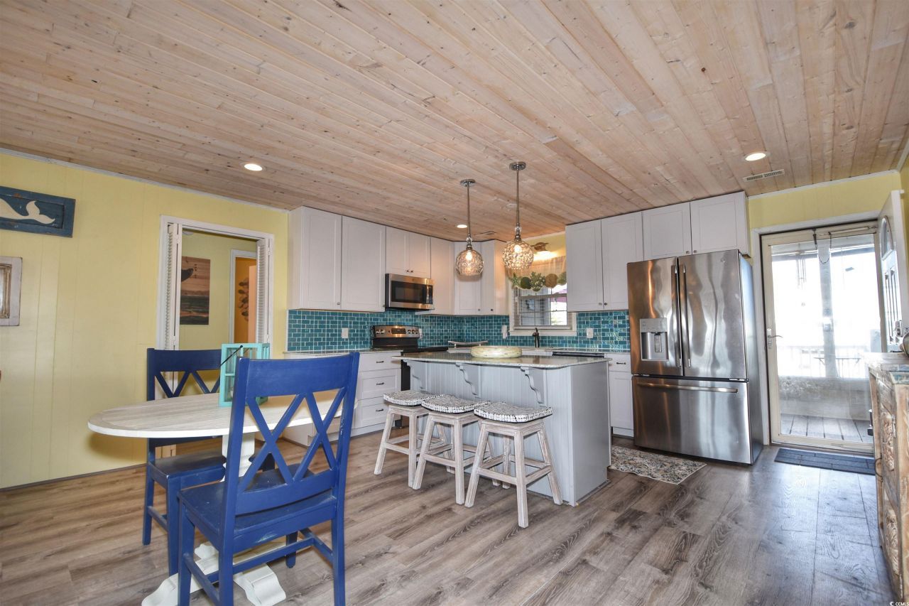 330 45th Ave. N Photo 7