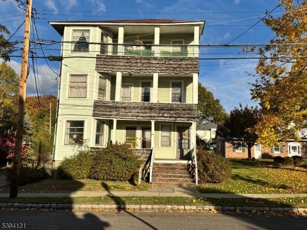 79 Main St, Stanhope, NJ 07874