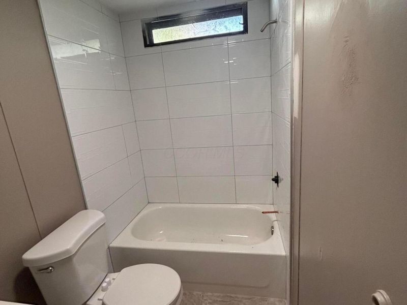 20360 Five Point Pike, Williamsport, OH 43164 Photo 5