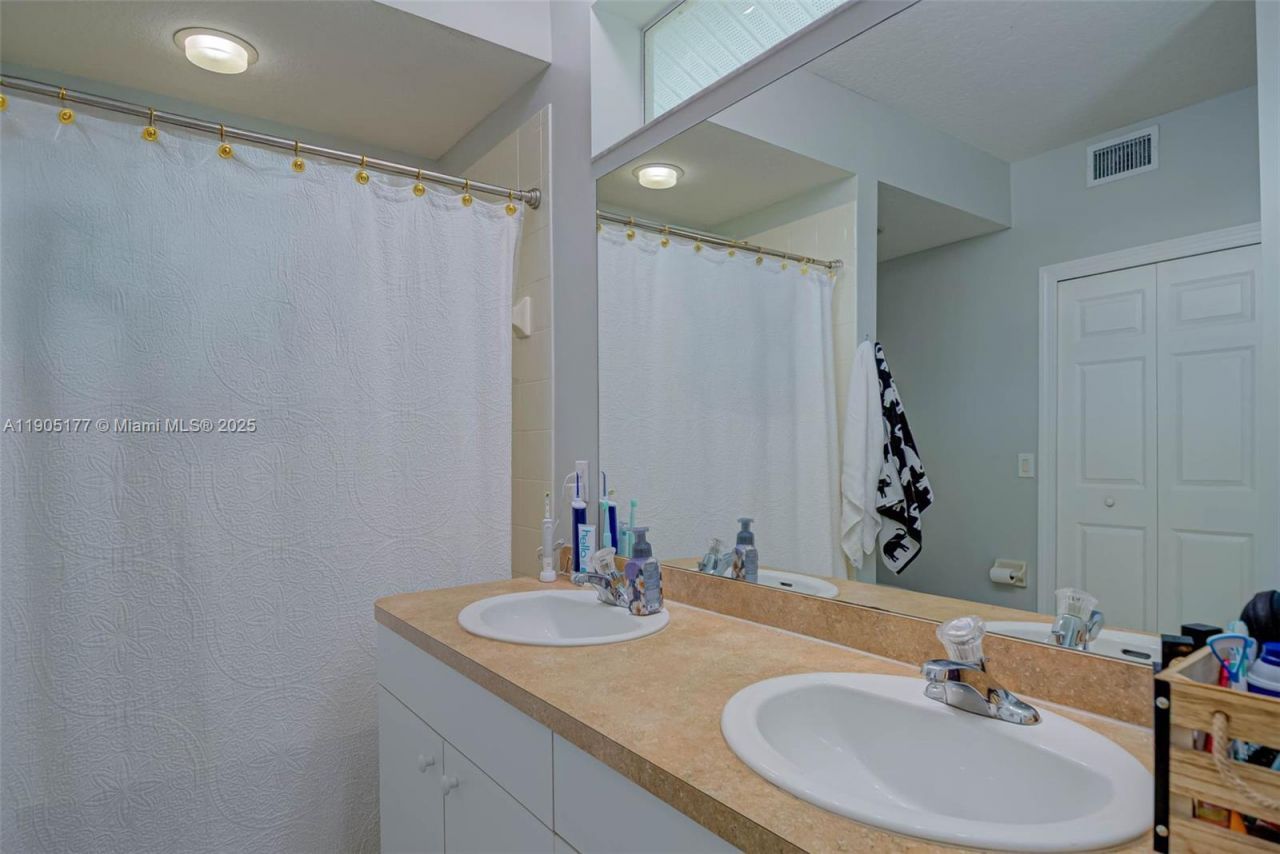 1050 Hancock Creek South Blvd, Unit 203, Cape Coral, FL 33909 Photo