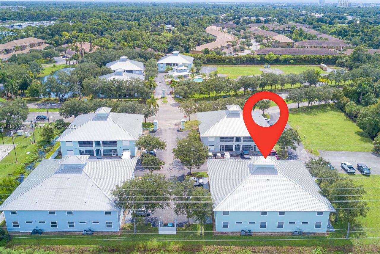 1050 Hancock Creek South Blvd, Unit 203, Cape Coral, FL 33909 Photo