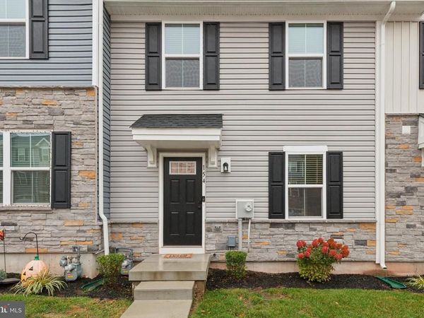 154 VAN FLEET CIRCLE, POTTSTOWN, PA 19464