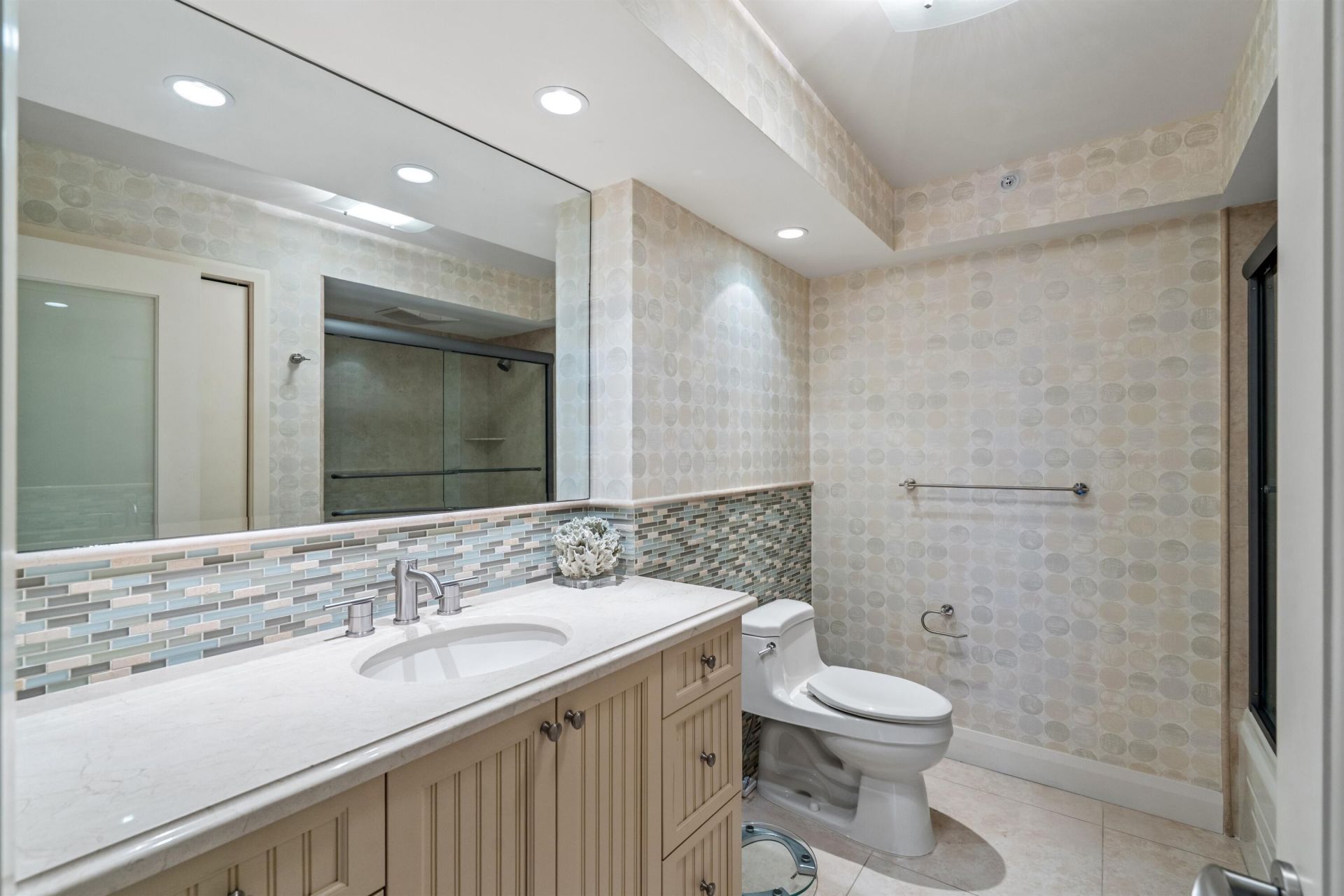 1800 S Ocean Boulevard, Unit 2-A, Boca Raton, FL 33432 Photo