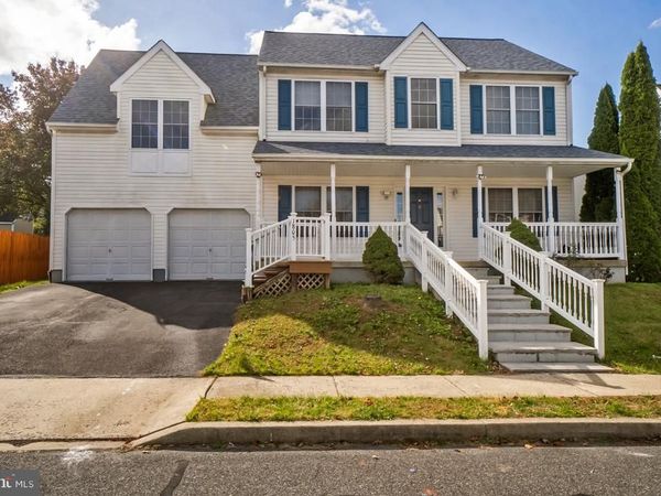 1805 LEEDUM LANE, QUAKERTOWN, PA 18951