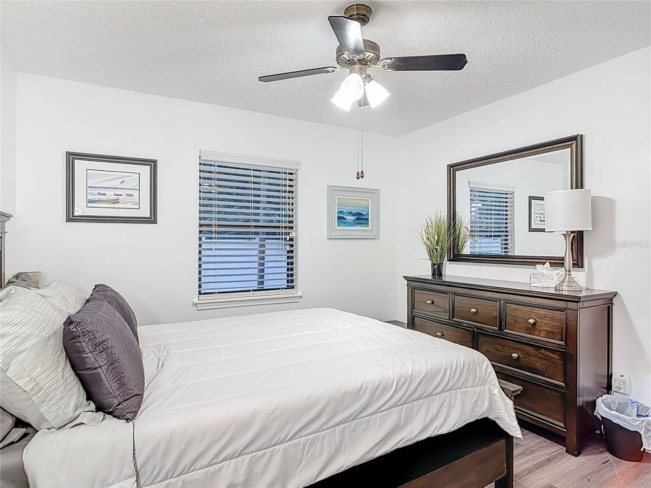 560 Saxon Boulevard, Deltona, FL 32725 Photo