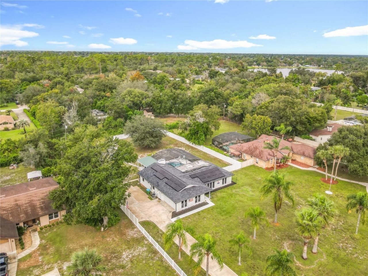 560 Saxon Boulevard, Deltona, FL 32725 Photo