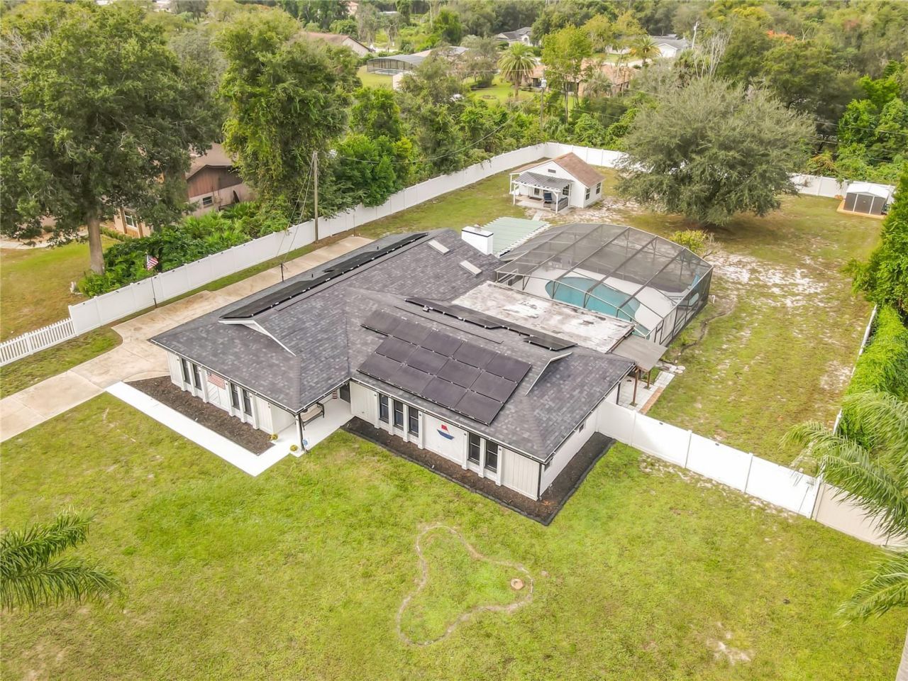 560 Saxon Boulevard, Deltona, FL 32725 Photo