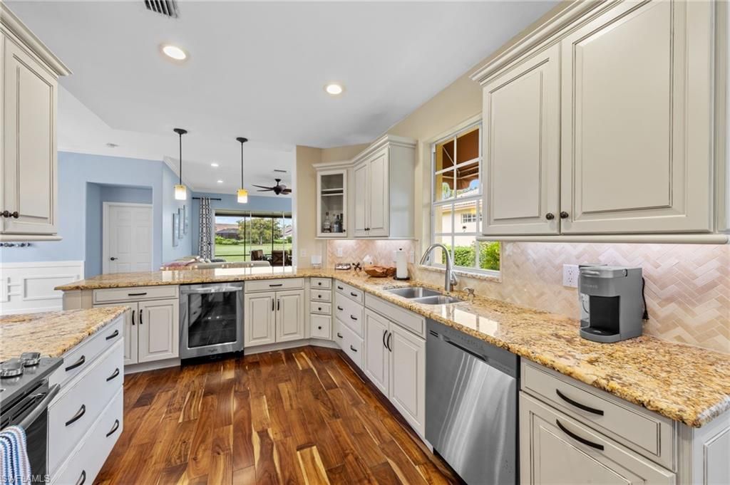 13541 Southampton Dr, Bonita Springs, FL 34135 Photo