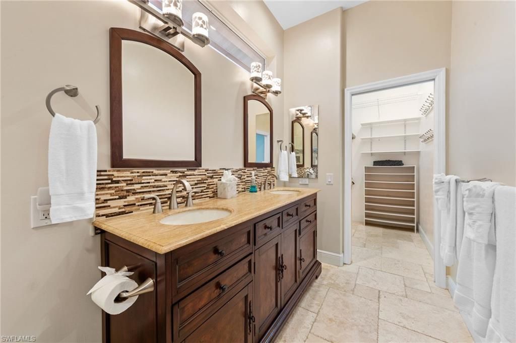 13541 Southampton Dr, Bonita Springs, FL 34135 Photo