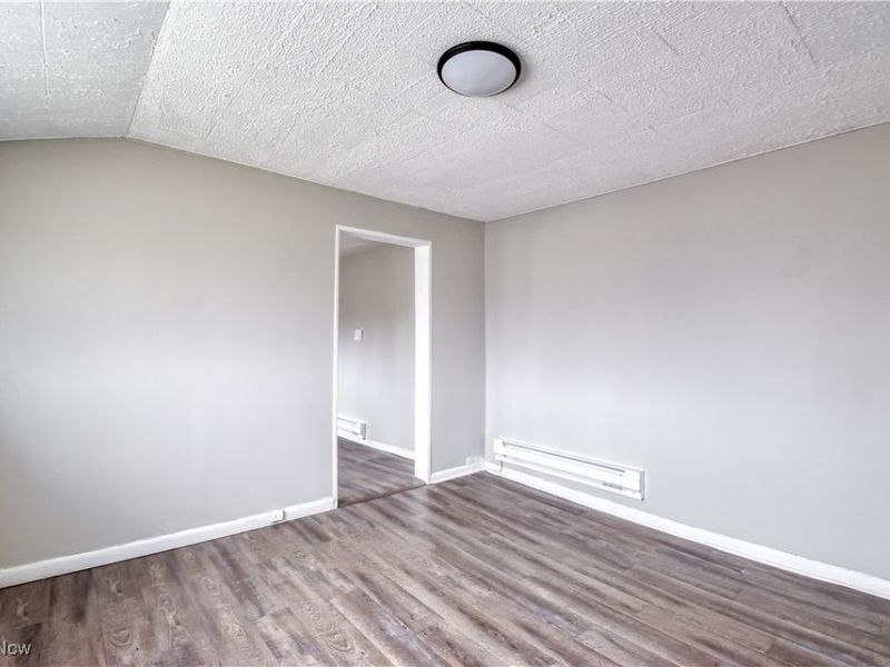 8303 Connecticut Avenue, Cleveland, OH 44105 Photo 10