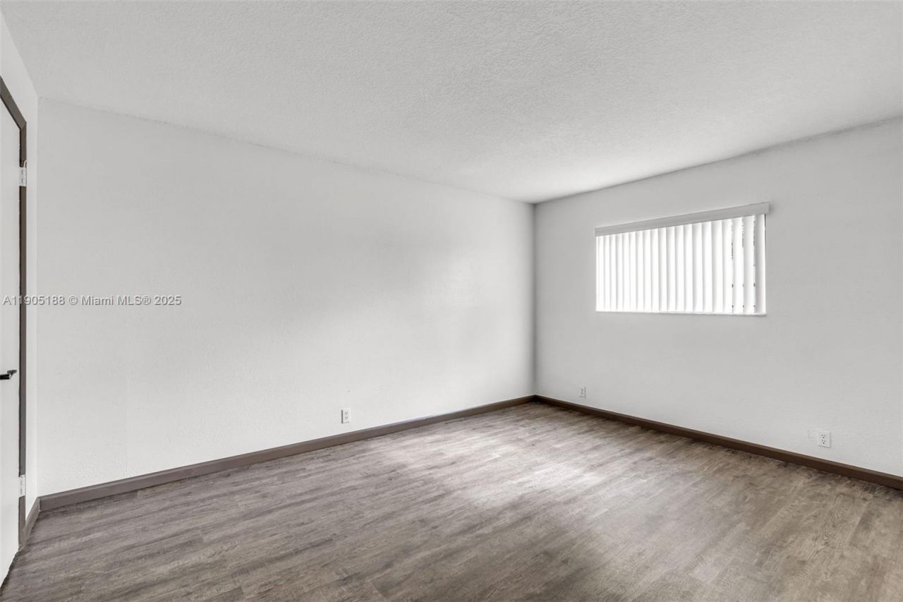 2062 NW 43rd Ter, Unit 2, Lauderhill, FL 33313 Photo