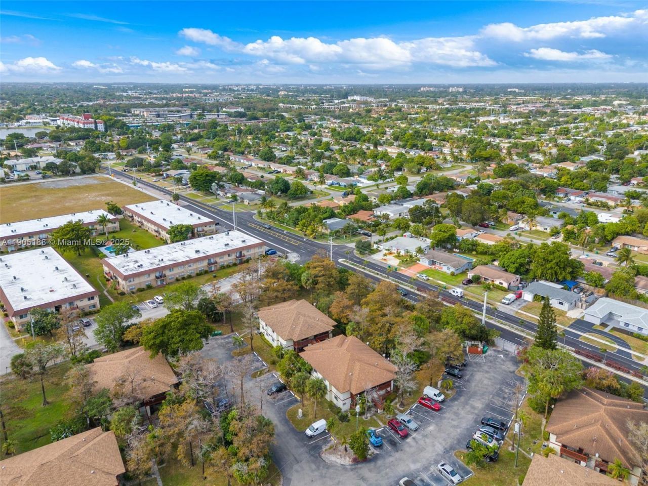 2062 NW 43rd Ter, Unit 2, Lauderhill, FL 33313 Photo