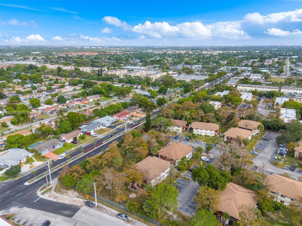 2062 NW 43rd Ter, Unit 2, Lauderhill, FL 33313 Photo