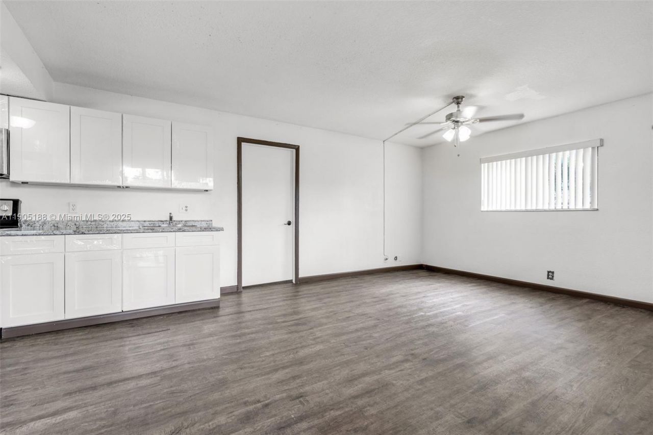2062 NW 43rd Ter, Unit 2, Lauderhill, FL 33313 Photo