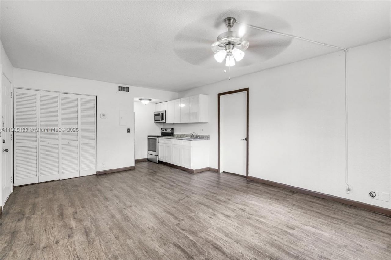2062 NW 43rd Ter, Unit 2, Lauderhill, FL 33313 Photo