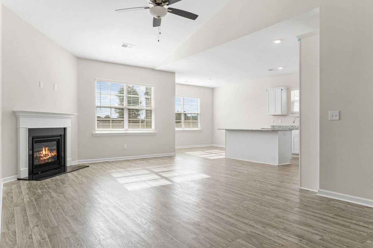 170 Willow Bay Dr Drive Photo 12