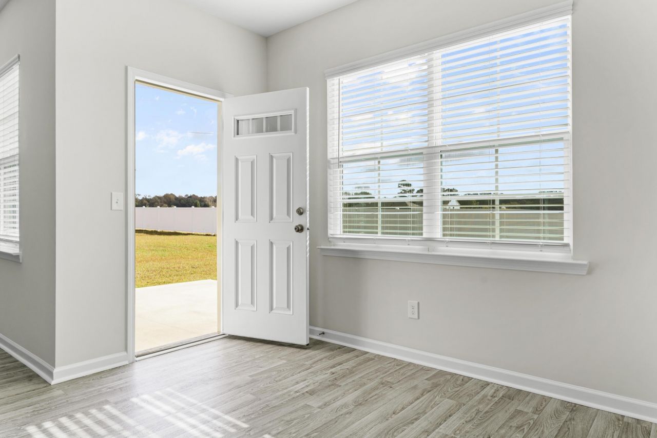 170 Willow Bay Dr Drive Photo 13