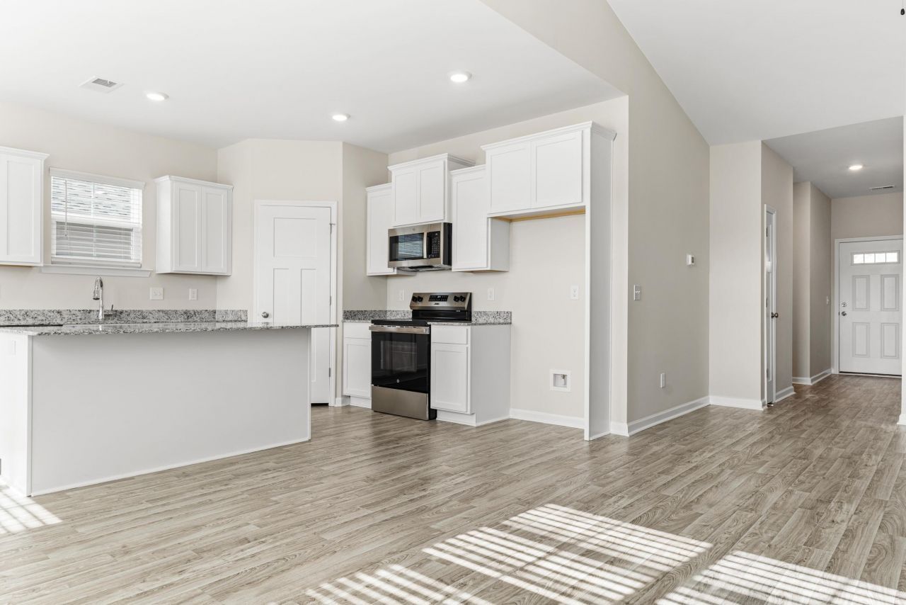 170 Willow Bay Dr Drive Photo 8