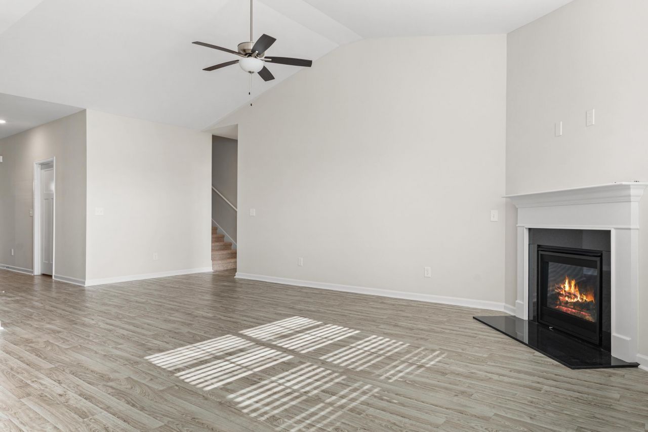 170 Willow Bay Dr Drive Photo 9