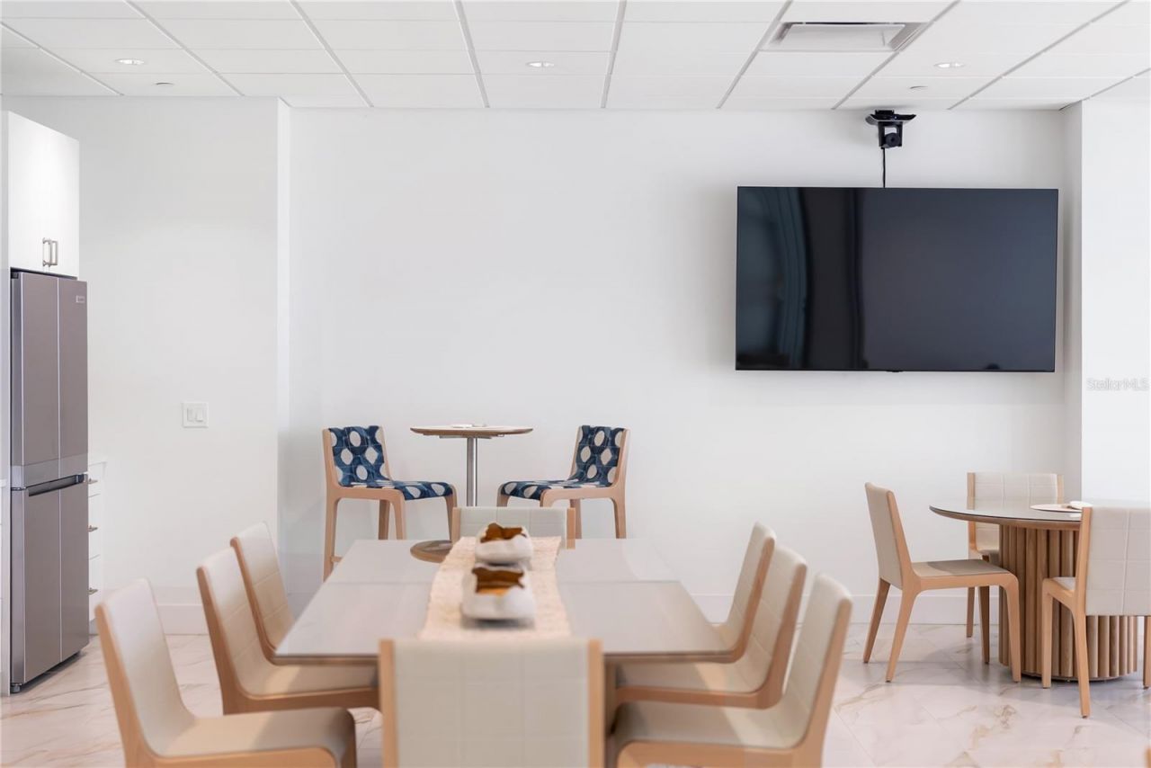 1750 Benjamin Franklin Drive, Unit 6G, Sarasota, FL 34236 Photo