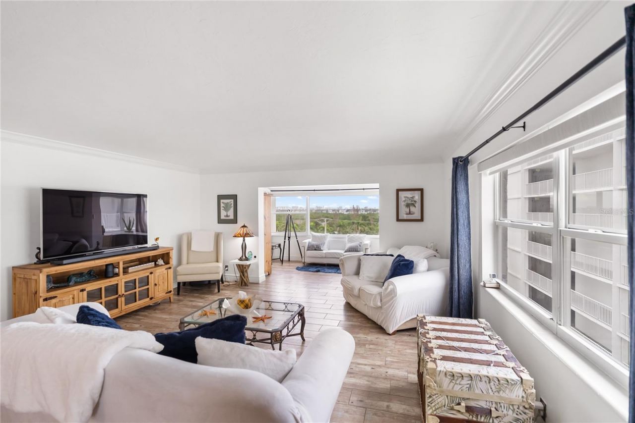1750 Benjamin Franklin Drive, Unit 6G, Sarasota, FL 34236 Photo