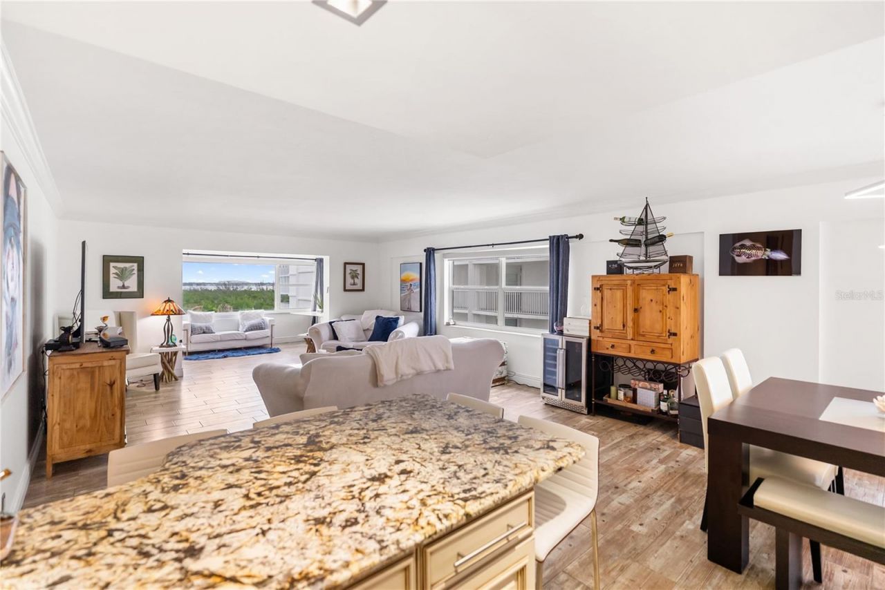 1750 Benjamin Franklin Drive, Unit 6G, Sarasota, FL 34236 Photo