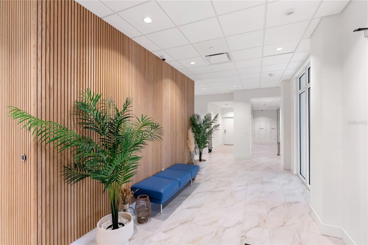 1750 Benjamin Franklin Drive, Unit 6G, Sarasota, FL 34236 Photo