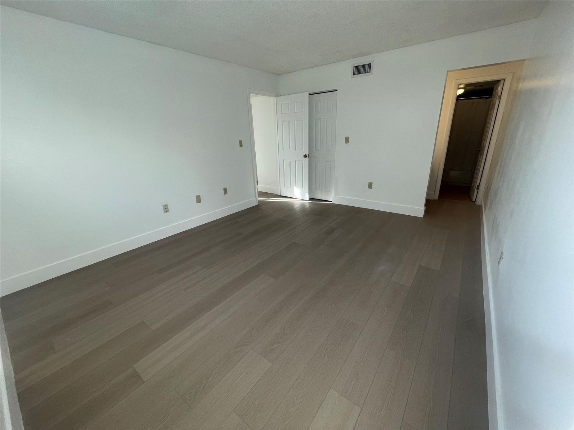 1470 W 41st Street, Unit 201, Hialeah, FL 33012 Photo