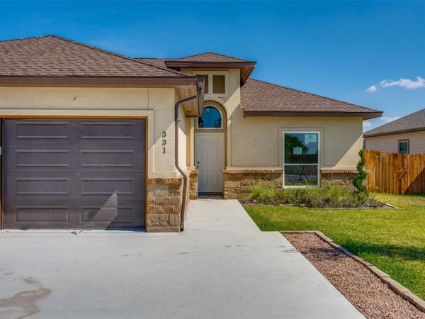 331 Navarro WAY, Unit 26B, Seguin, TX 78155