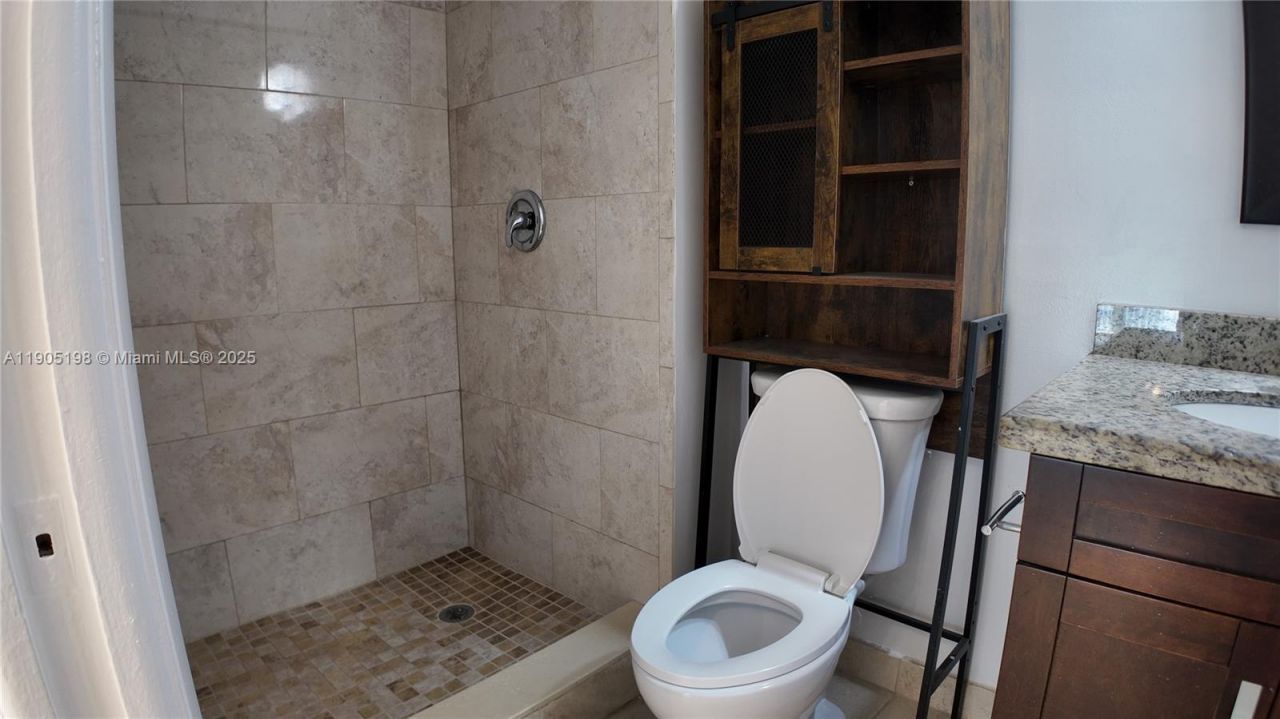 3326 Farragut St, Unit 6F, Hollywood, FL 33021 Photo