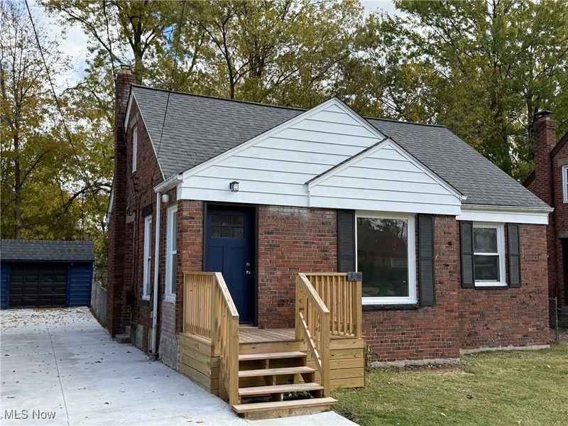 325 E 257 Street, Euclid, OH 44132 Photo 5