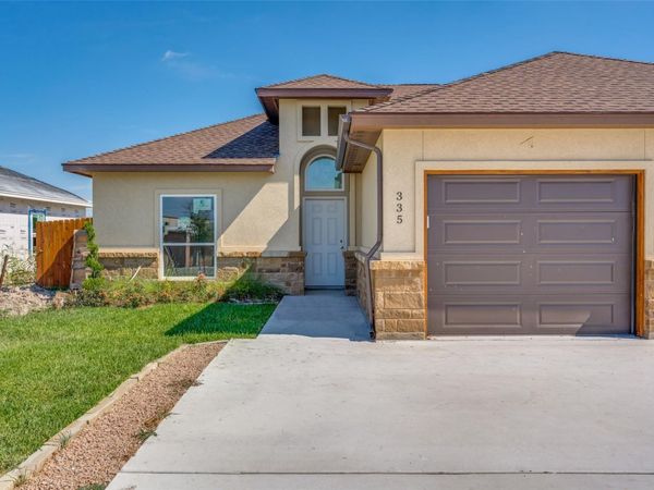 335 Navarro Way, Unit 26A, Seguin, TX 78155