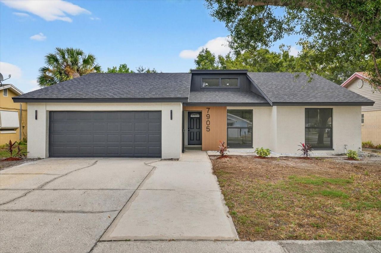 7905 Timberlane West Drive, Tampa, FL 33615 Main Photo
