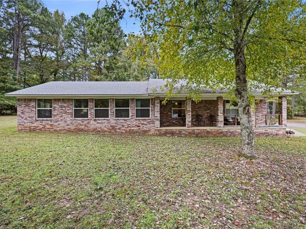 58 Meadowrue Road, Russellville, AR 72802