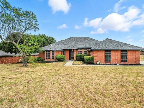 8841 Hidden Hill Drive, Fort Worth, TX 76179