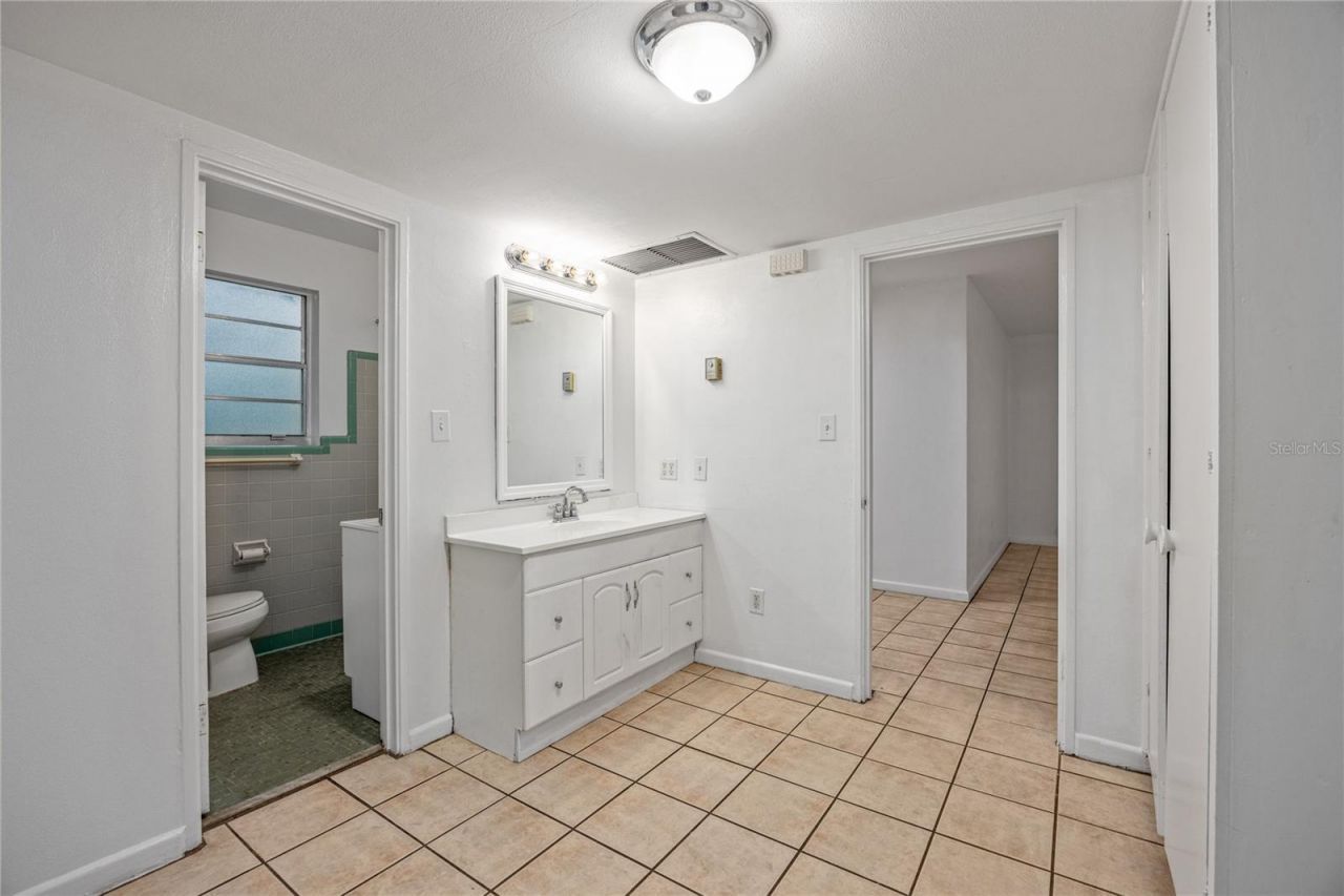 4156 NW 10th Street, Gainesville, FL 32609 Photo