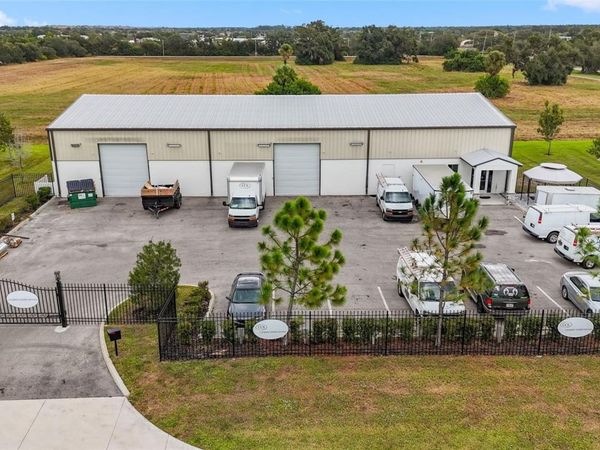 6860 28TH STREET CIRCLE E, SARASOTA, FL 34243