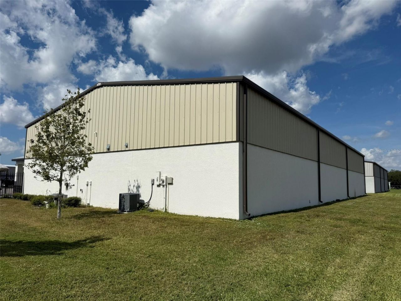 6860 28th Street Circle E, Sarasota, FL 34243 Photo