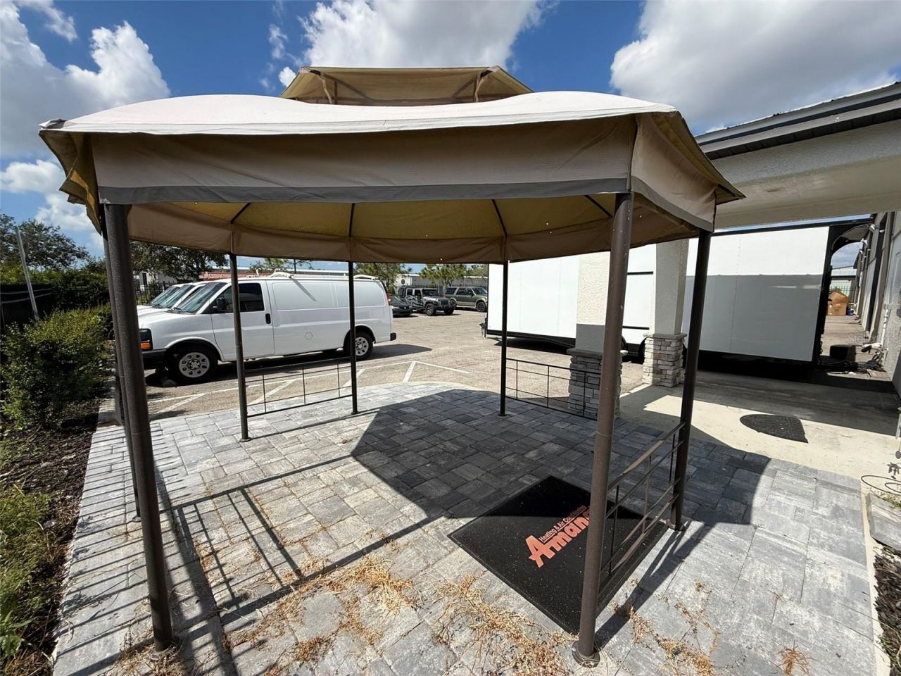 6860 28th Street Circle E, Sarasota, FL 34243 Photo