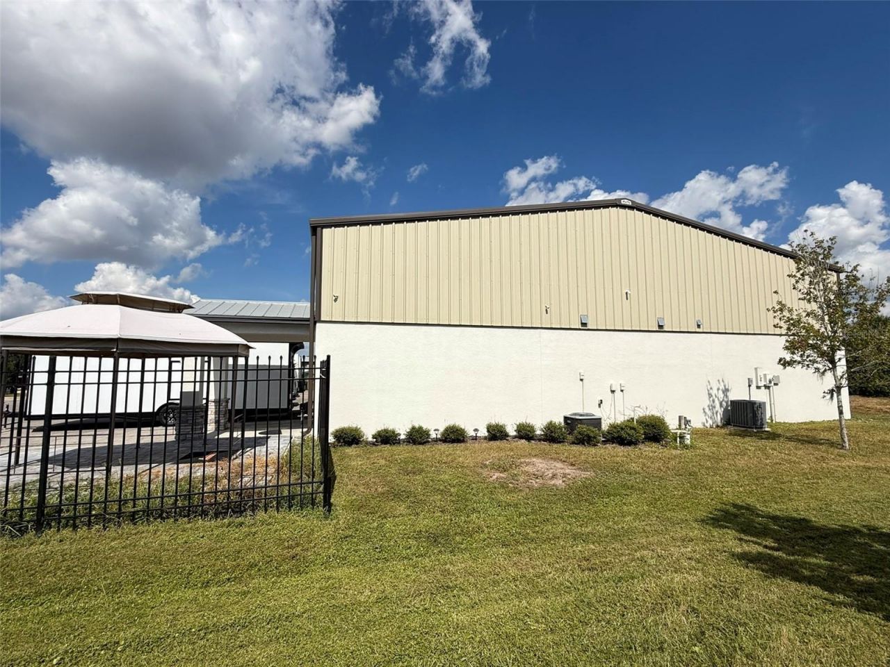 6860 28th Street Circle E, Sarasota, FL 34243 Photo