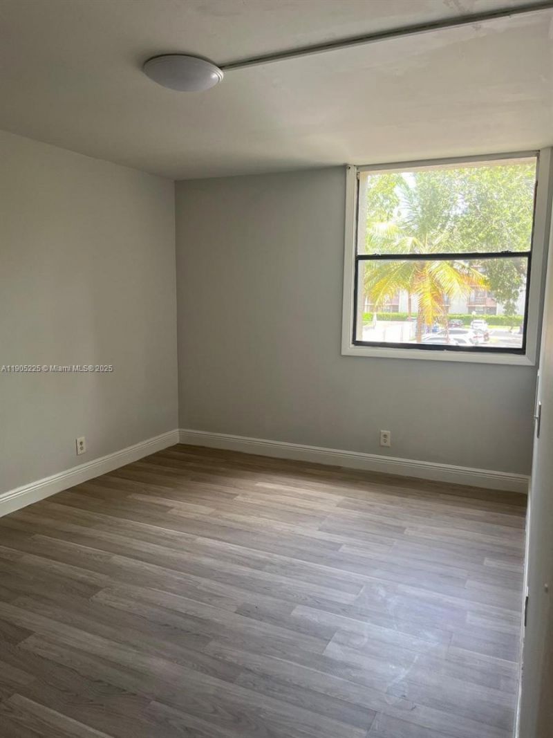 2701 Riverside Dr, Unit 203-B, Coral Springs, FL 33065 Photo