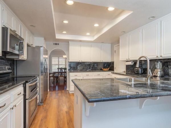 34121 Village 34, Camarillo, CA 93012