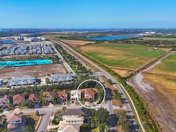 6104 CHAMPIONS ROW STREET, BRADENTON, FL 34210