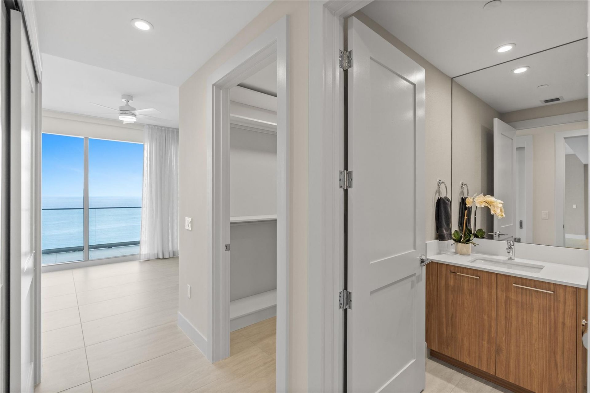 153 N Seabreeze Boulevard, Unit S-1501, Fort Lauderdale, FL 33304 Photo