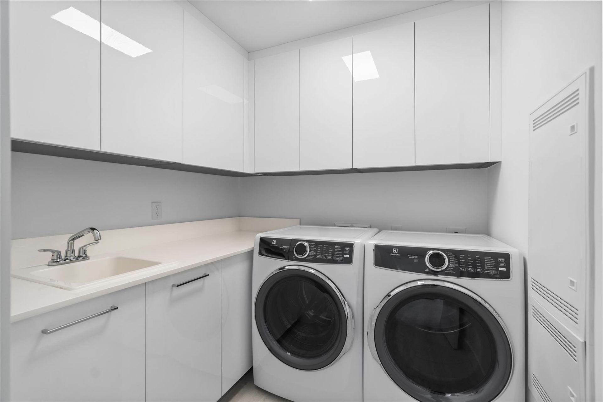 153 N Seabreeze Boulevard, Unit S-1501, Fort Lauderdale, FL 33304 Photo